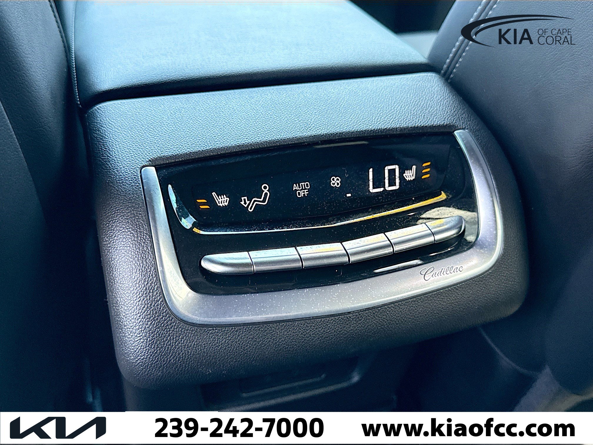 Used 2023 Cadillac XT6 Sport w/ LPO, Floor Liner Package image 20