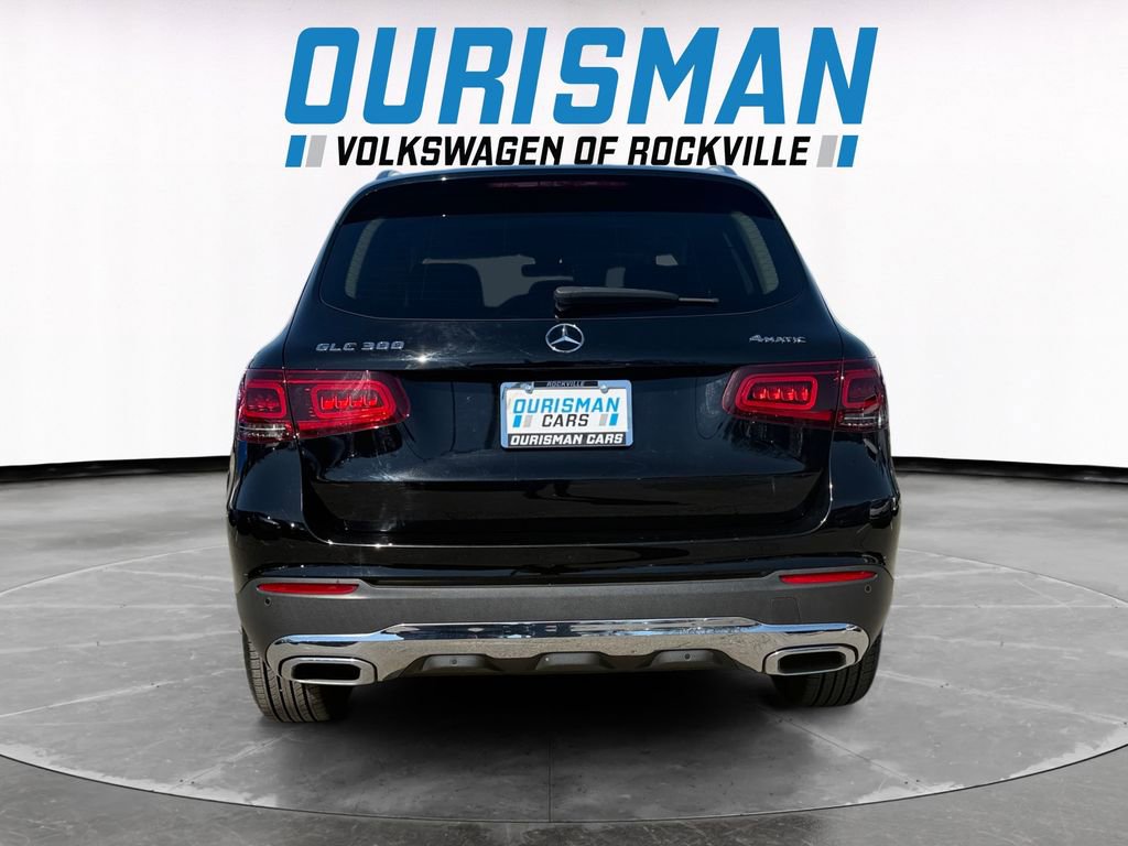 Used 2021 Mercedes-Benz GLC 300 4MATIC w/ Premium Package image 5