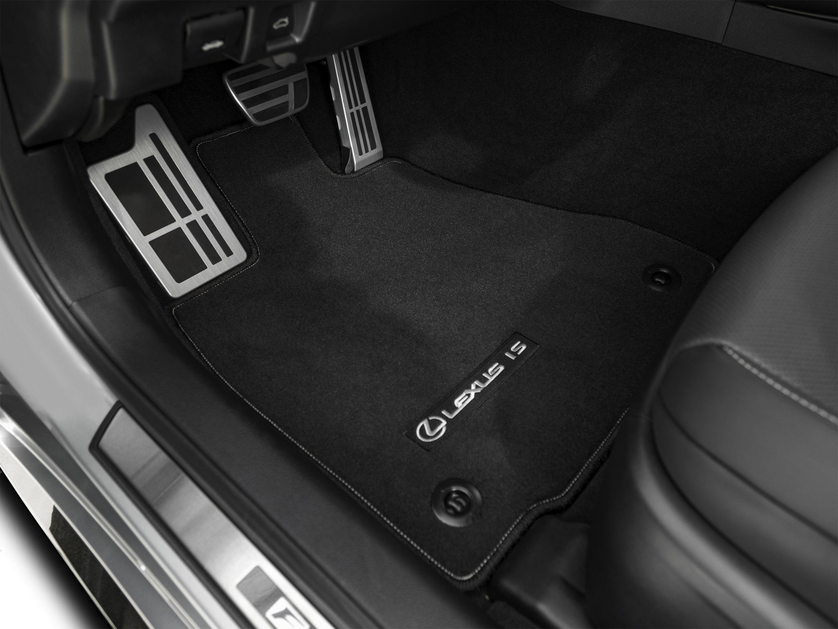 Used 2022 Lexus IS 350 F Sport w/ Accessory Package image 37