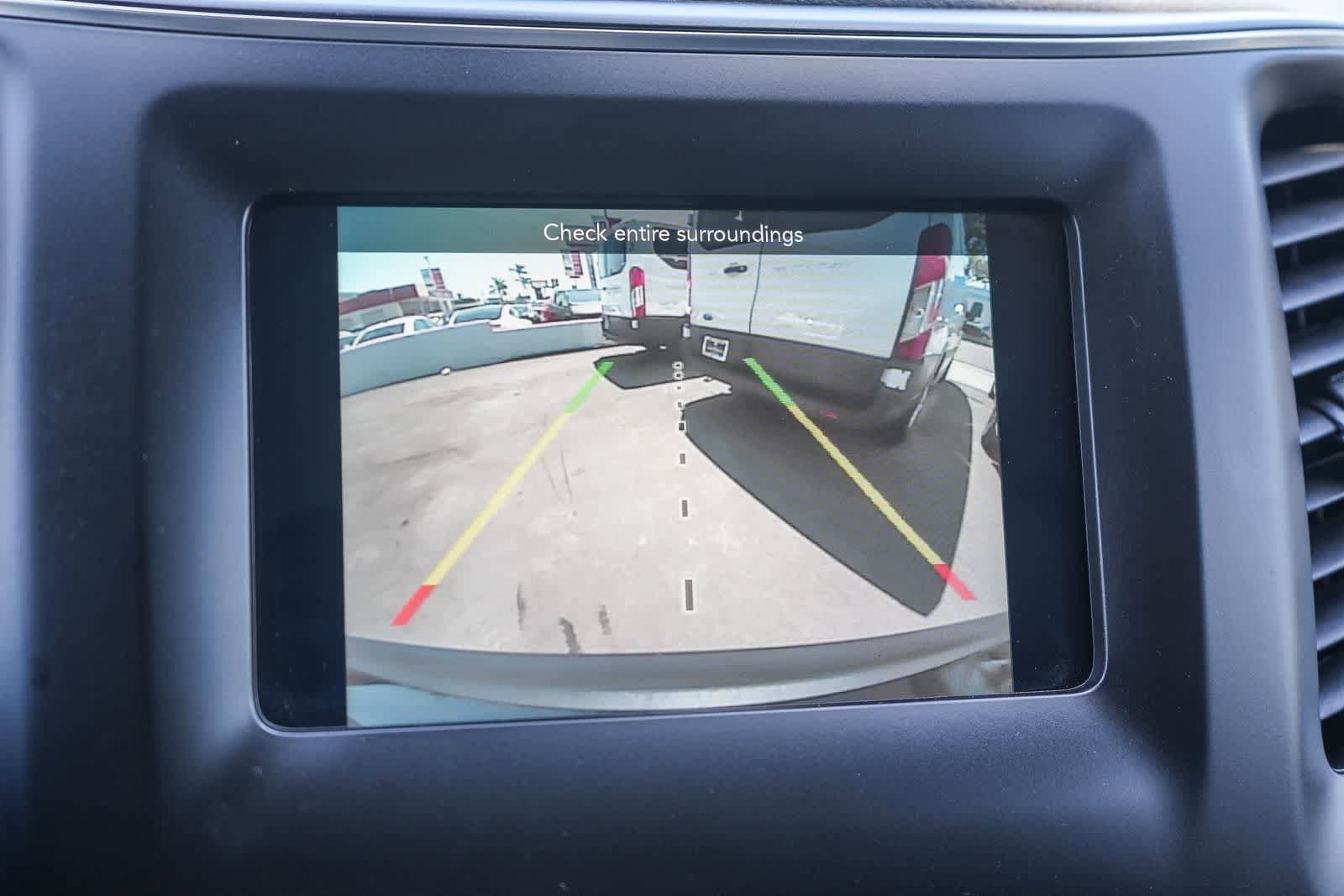 Used 2021 Jeep Cherokee Latitude Plus FWD image 24