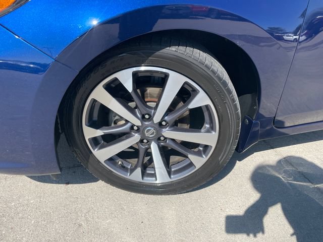 Used 2016 Nissan Altima 2.5 SR w/ LED Appearance Package FWD image 29