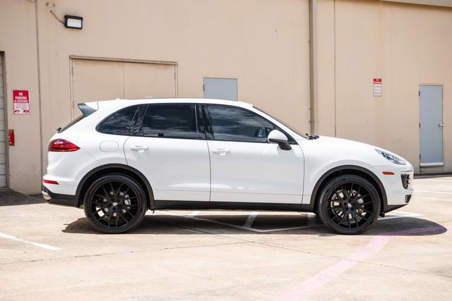 Used 2015 Porsche Cayenne S AWD/4WD image 10
