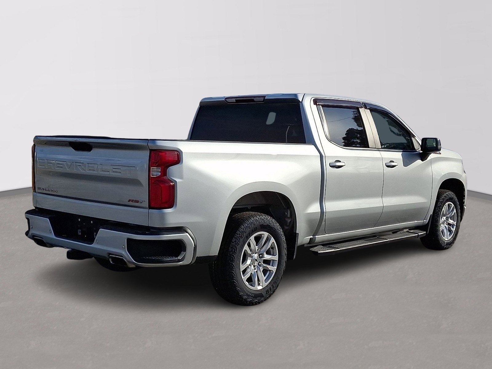 Used 2022 Chevrolet Silverado 1500 RST w/ Safety Package AWD/4WD image 6