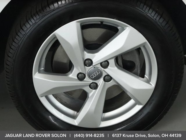Used 2020 Audi Q3 2.0T Premium AWD/4WD image 40