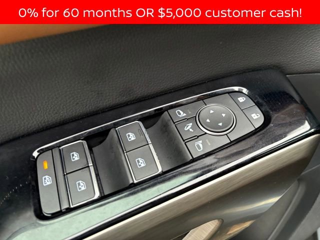 New 2025 Nissan Pathfinder Platinum image 9