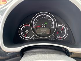 Used 2015 Volkswagen Beetle R-Line FWD image 13