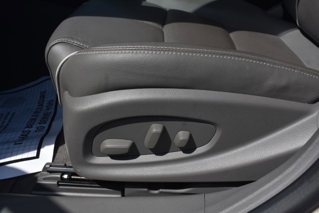 Used 2018 Chevrolet Impala Premier image 14