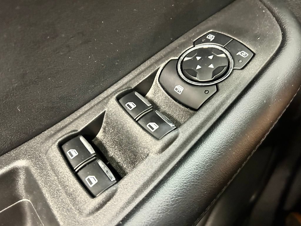 Used 2024 Ford Edge SEL AWD/4WD image 5