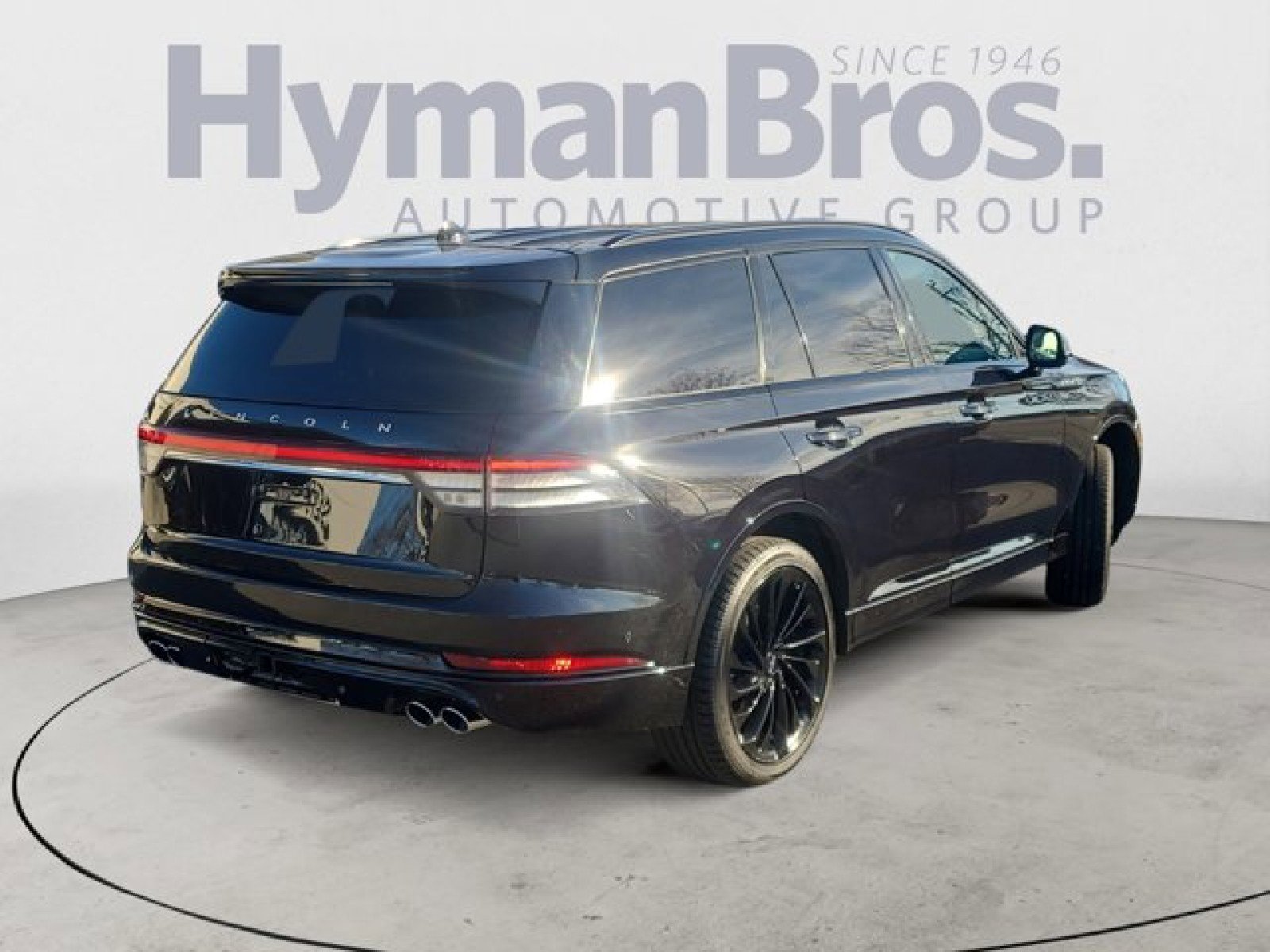Used 2024 Lincoln Aviator Reserve w/ Equipment Group 201A image 3