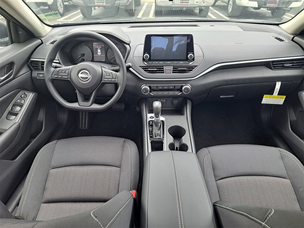 Used 2025 Nissan Altima 2.5 S image 10