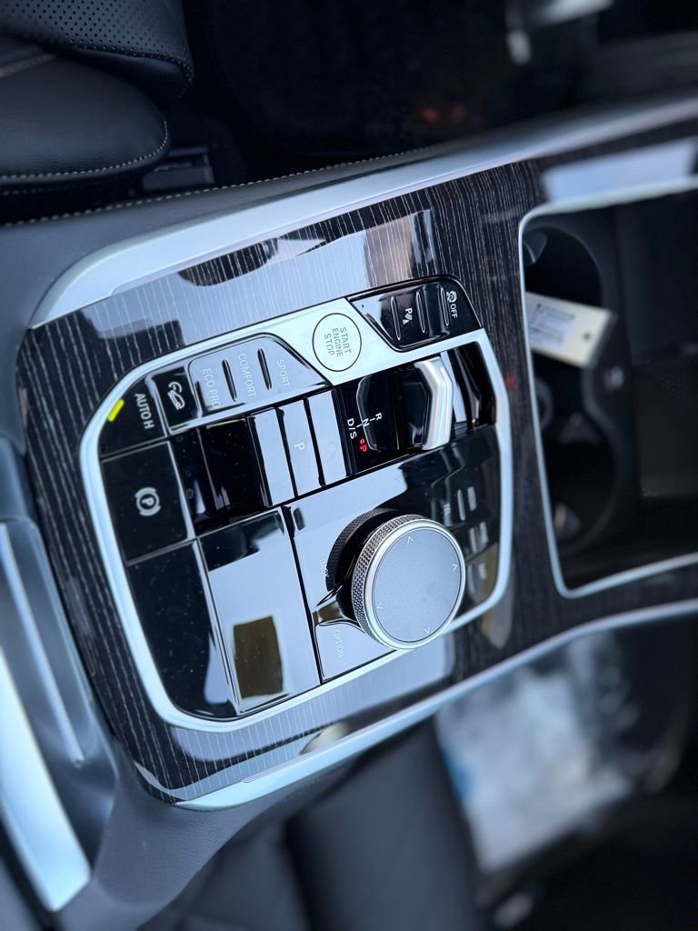 New 2026 BMW X5 xDrive40i w/ M Sport Package image 12