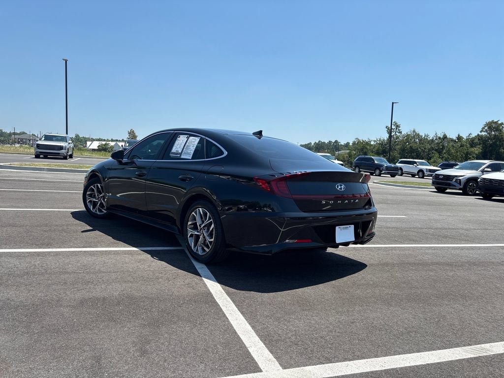 Certified 2022 Hyundai Sonata SEL w/ Convenience Package FWD image 29
