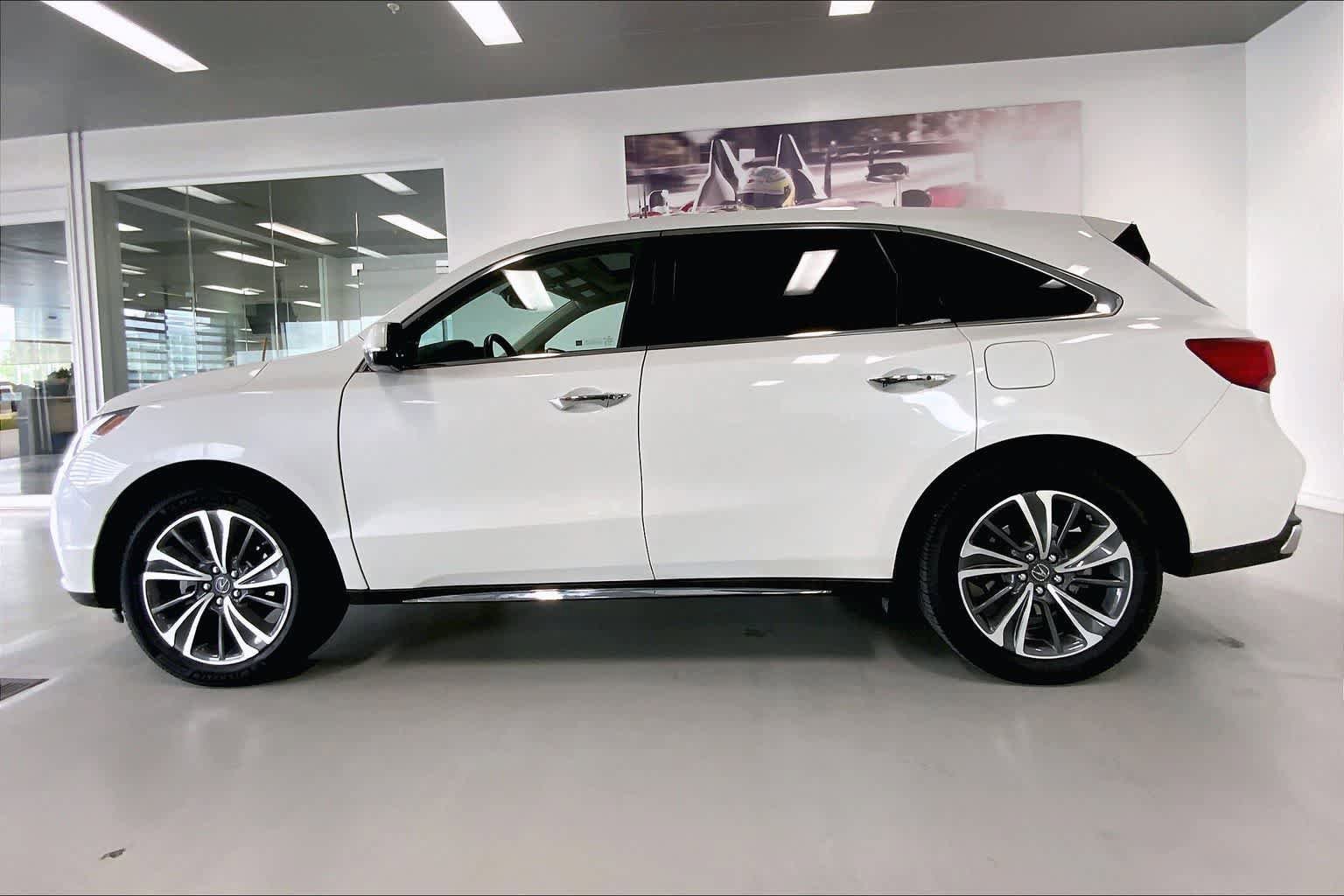 Used 2019 Acura MDX SH-AWD w/ Technology Package image 3
