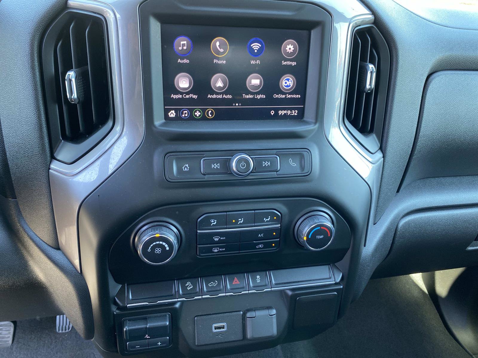 Used 2020 Chevrolet Silverado 1500 Custom Trail Boss w/ Custom Convenience Package AWD/4WD image 13