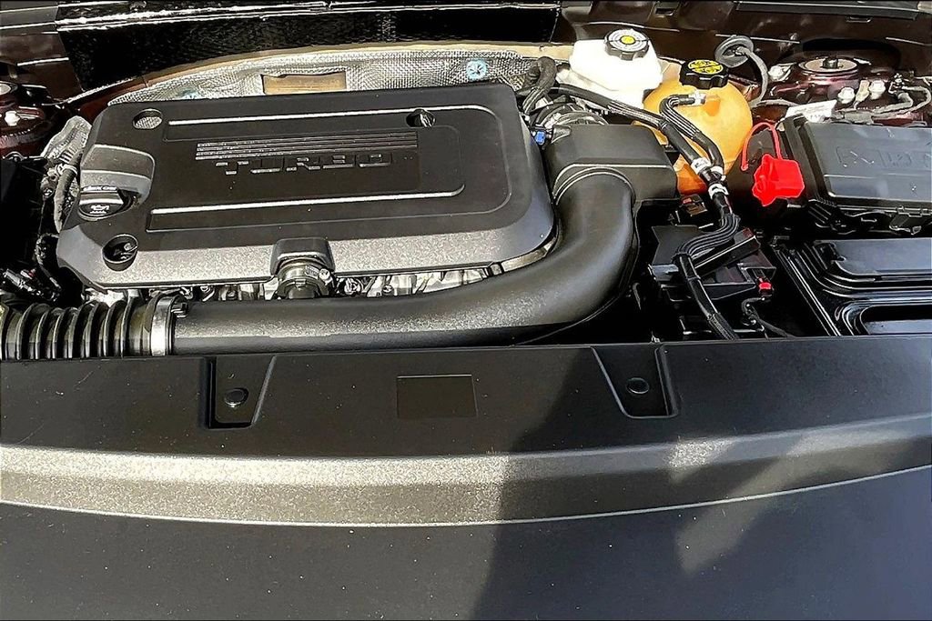 Used 2021 Buick Envision Avenir image 13