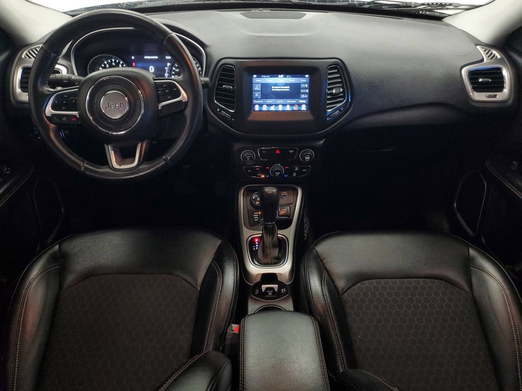 Used 2017 Jeep Compass Latitude w/ Popular Equipment Group AWD/4WD image 15