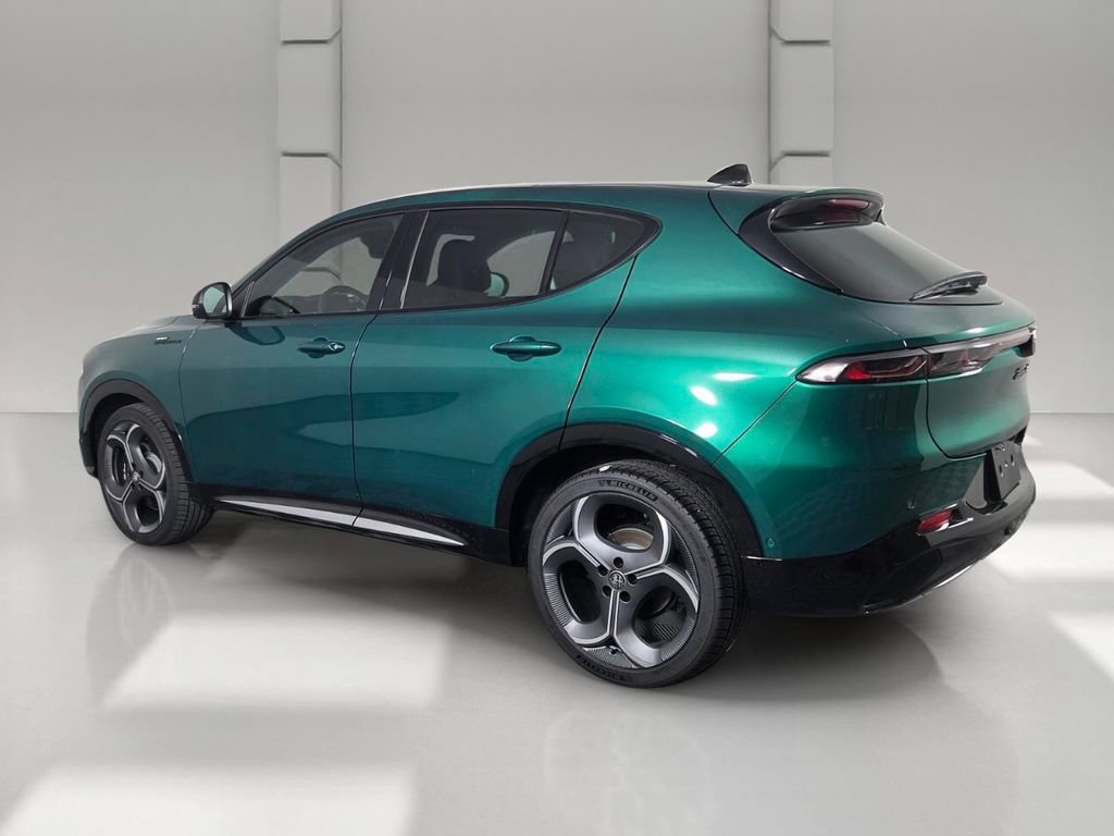 New 2026 Alfa Romeo Tonale w/ Active Assist Package AWD/4WD image 7
