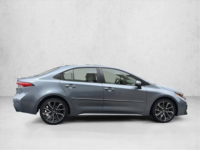 Used 2020 Toyota Corolla SE w/ SE Premium Package image 4