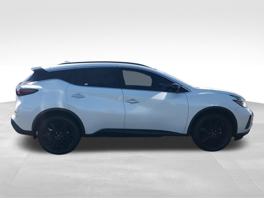 Used 2023 Nissan Murano SV w/ SV Midnight Edition Package FWD image 11