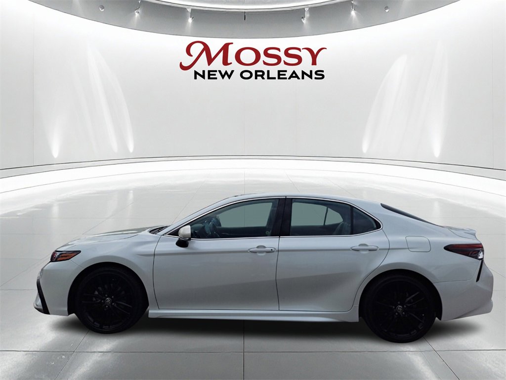 Used 2022 Toyota Camry XSE image 8