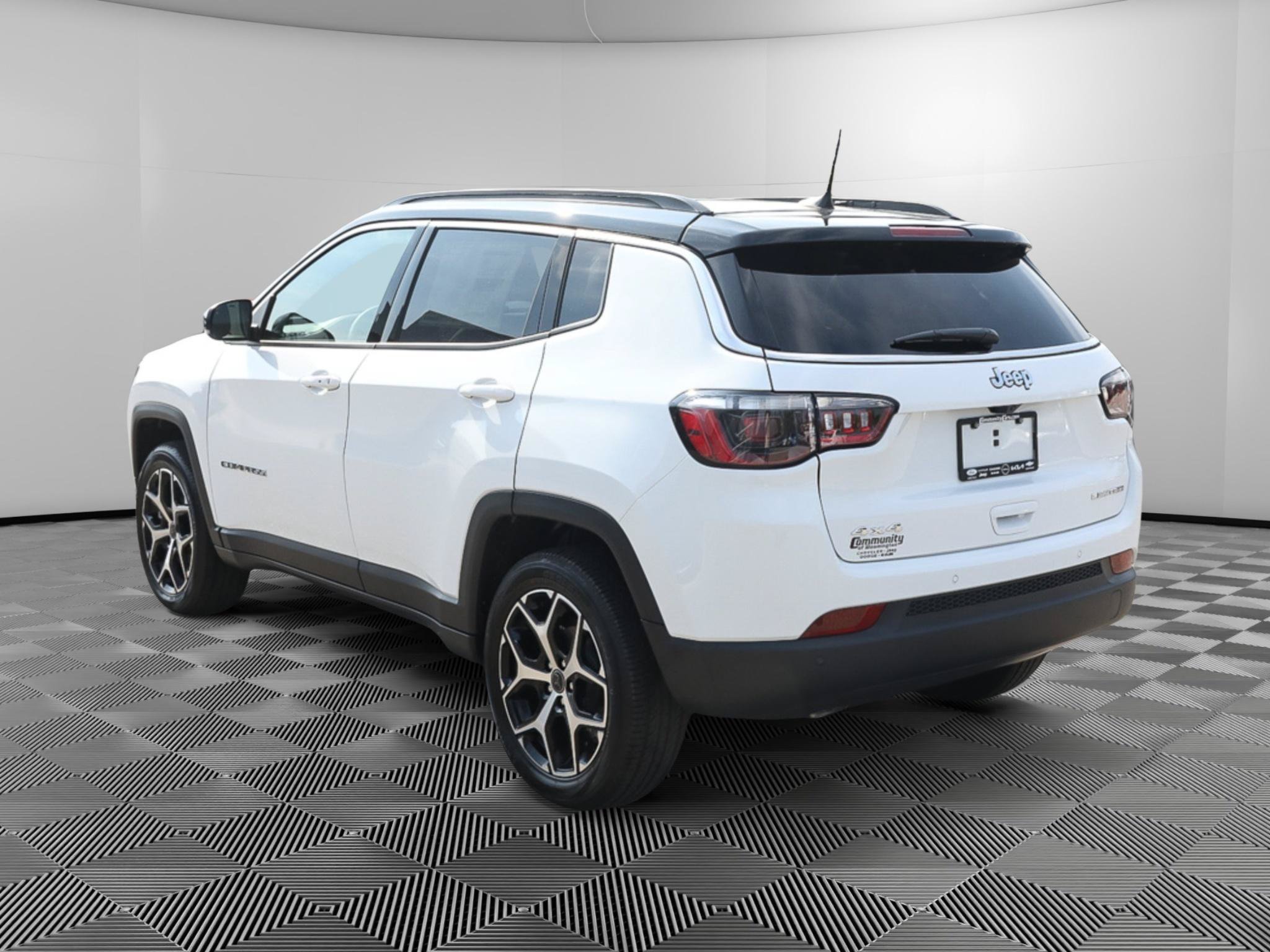 New 2026 Jeep Compass Limited w/ Sun, Sound & Navigation Group AWD/4WD image 5