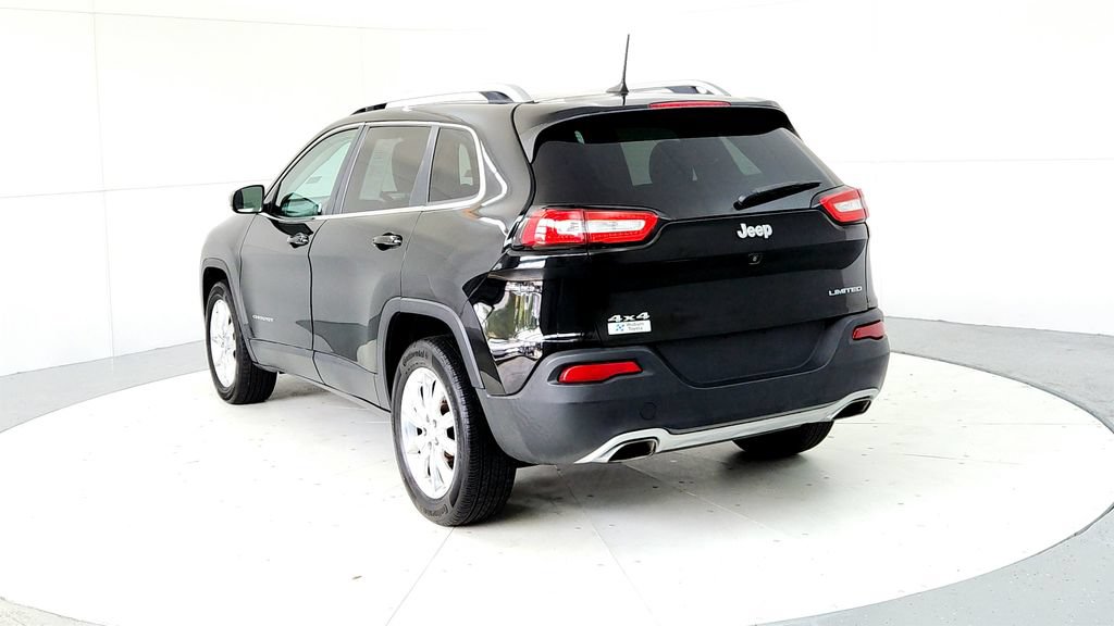 Used 2017 Jeep Cherokee Limited AWD/4WD image 8