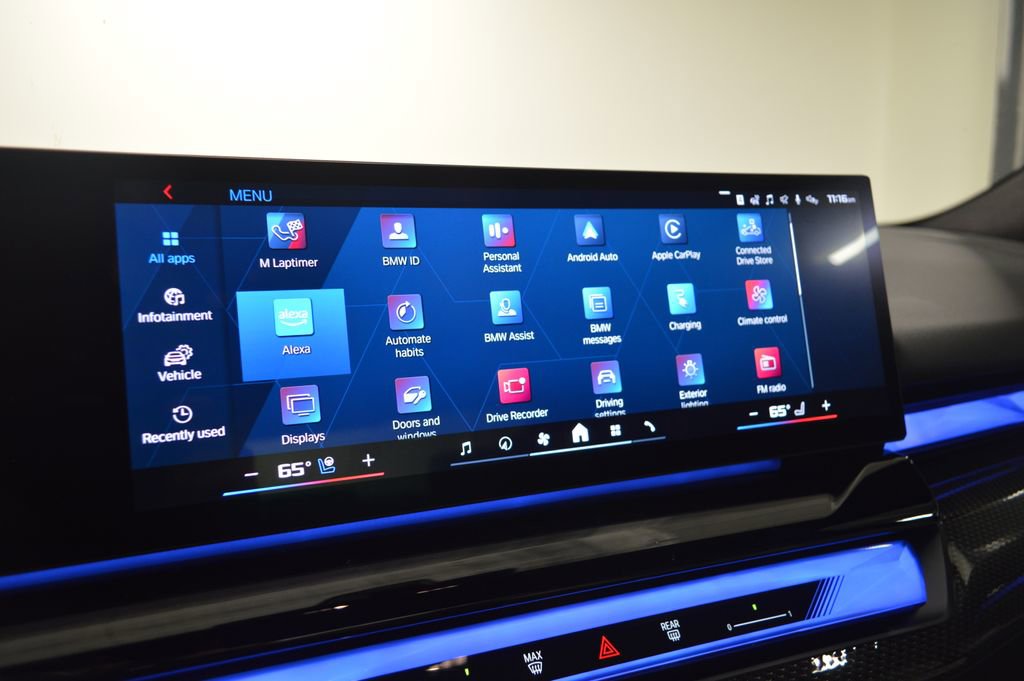 Used 2025 BMW M5 w/ Carbon Package image 29