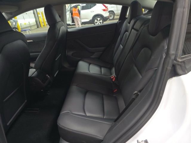 Used 2023 Tesla Model 3 Standard Range image 14