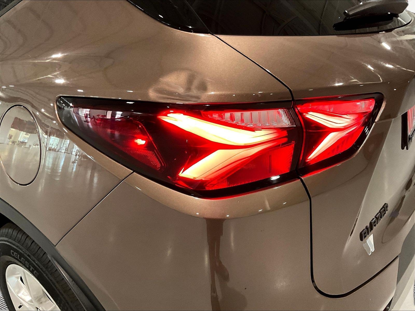 Used 2019 Chevrolet Blazer LT w/ LPO, Cargo Package FWD image 23
