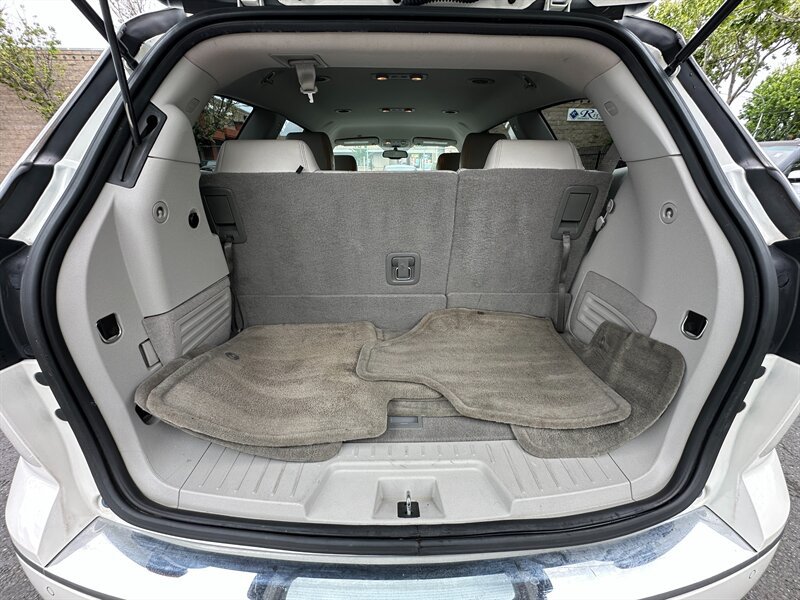 Used 2015 Buick Enclave Leather FWD image 11