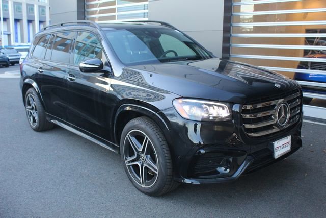 Used 2024 Mercedes-Benz GLS 450 4MATIC image 10