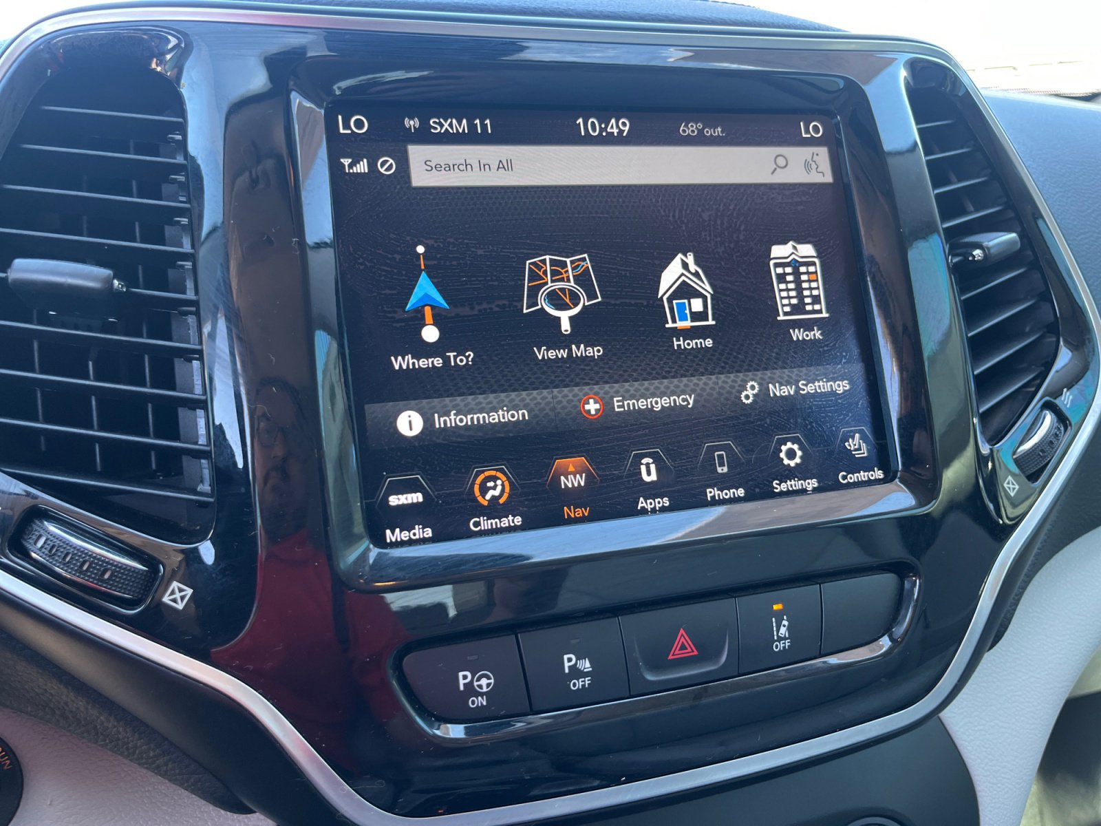 Used 2020 Jeep Cherokee Limited w/ Technology Group image 28