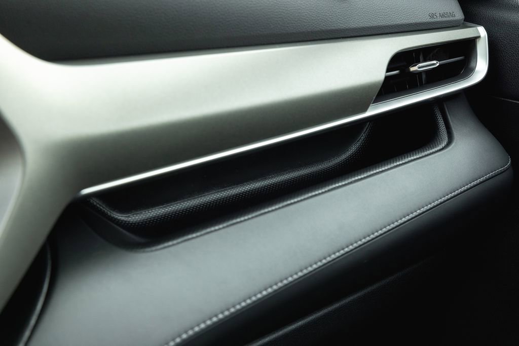 Certified 2021 Toyota Highlander XLE FWD image 24