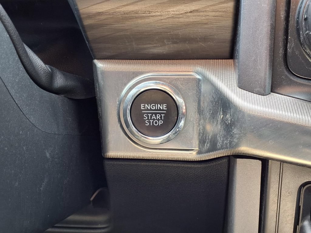 Used 2024 Ford F150 Lariat w/ FX4 Off-Road Package AWD/4WD image 12