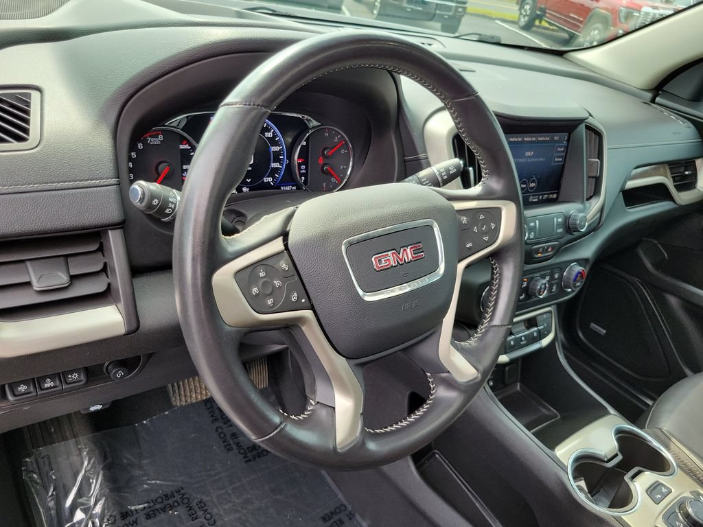 Used 2022 GMC Terrain Denali w/ Denali Premium Package AWD/4WD image 10