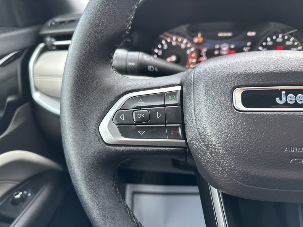 Used 2024 Jeep Compass Limited image 35