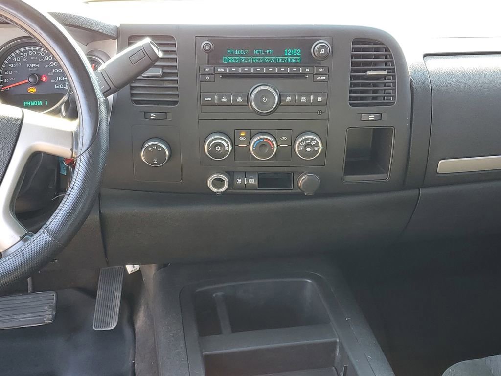 Used 2011 Chevrolet Silverado 2500 LT image 21