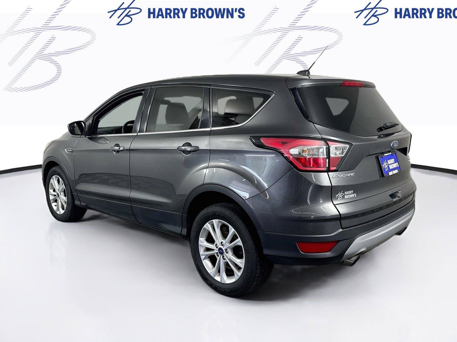 Used 2017 Ford Escape SE w/ SE Cold Weather Package AWD/4WD image 27