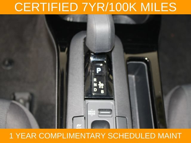Used 2025 Toyota Prius LE FWD image 27