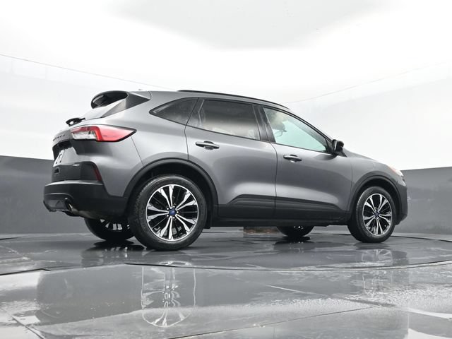 Used 2022 Ford Escape SE w/ SE Sport Appearance Package AWD/4WD image 27