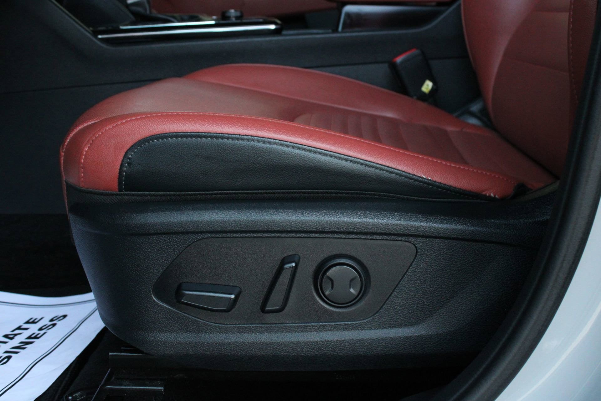 Used 2023 Kia Sportage SX FWD image 12