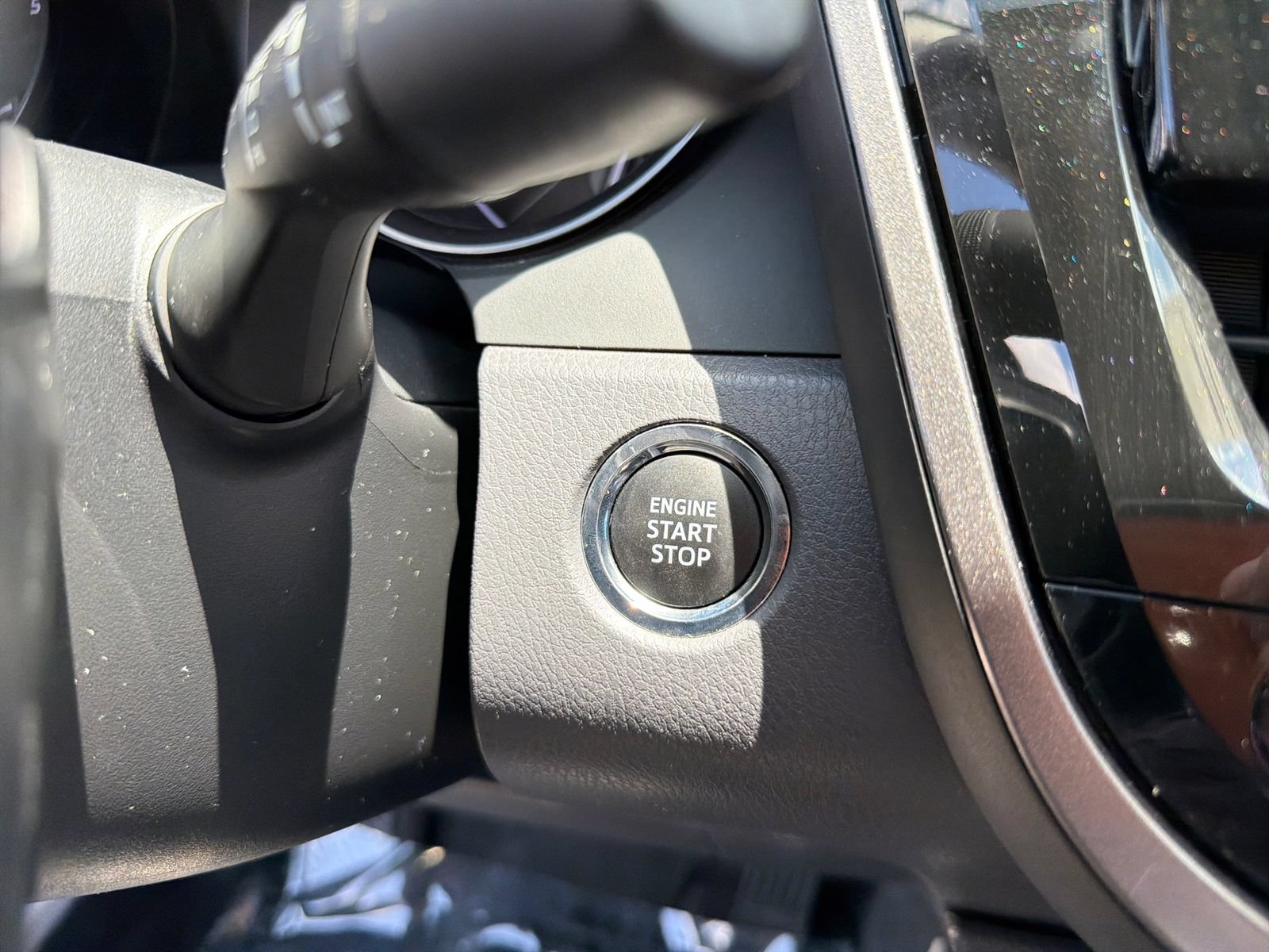 Used 2022 Toyota Camry SE w/ Convenience Package FWD image 22