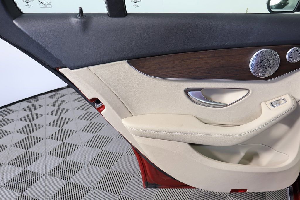 Used 2021 Mercedes-Benz C 300 Sedan image 12