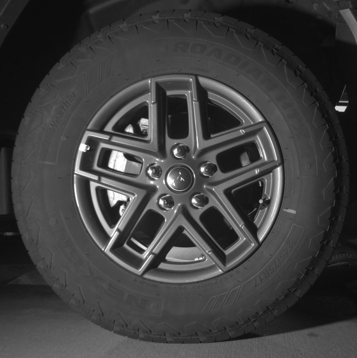 Used 2025 Jeep Wrangler Unlimited Sport AWD/4WD image 13