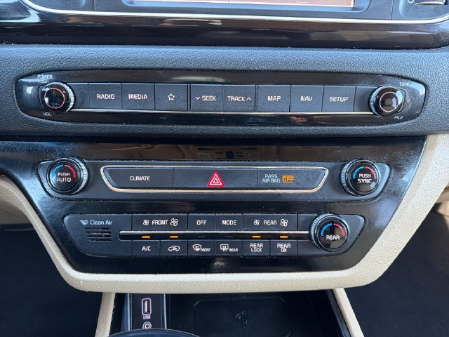 Used 2020 Kia Sedona SX FWD image 14