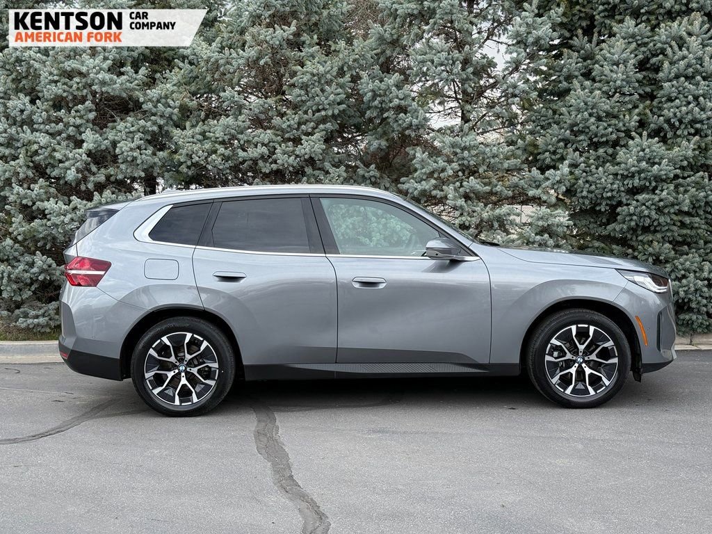 Used 2025 BMW X3 xDrive30i image 11