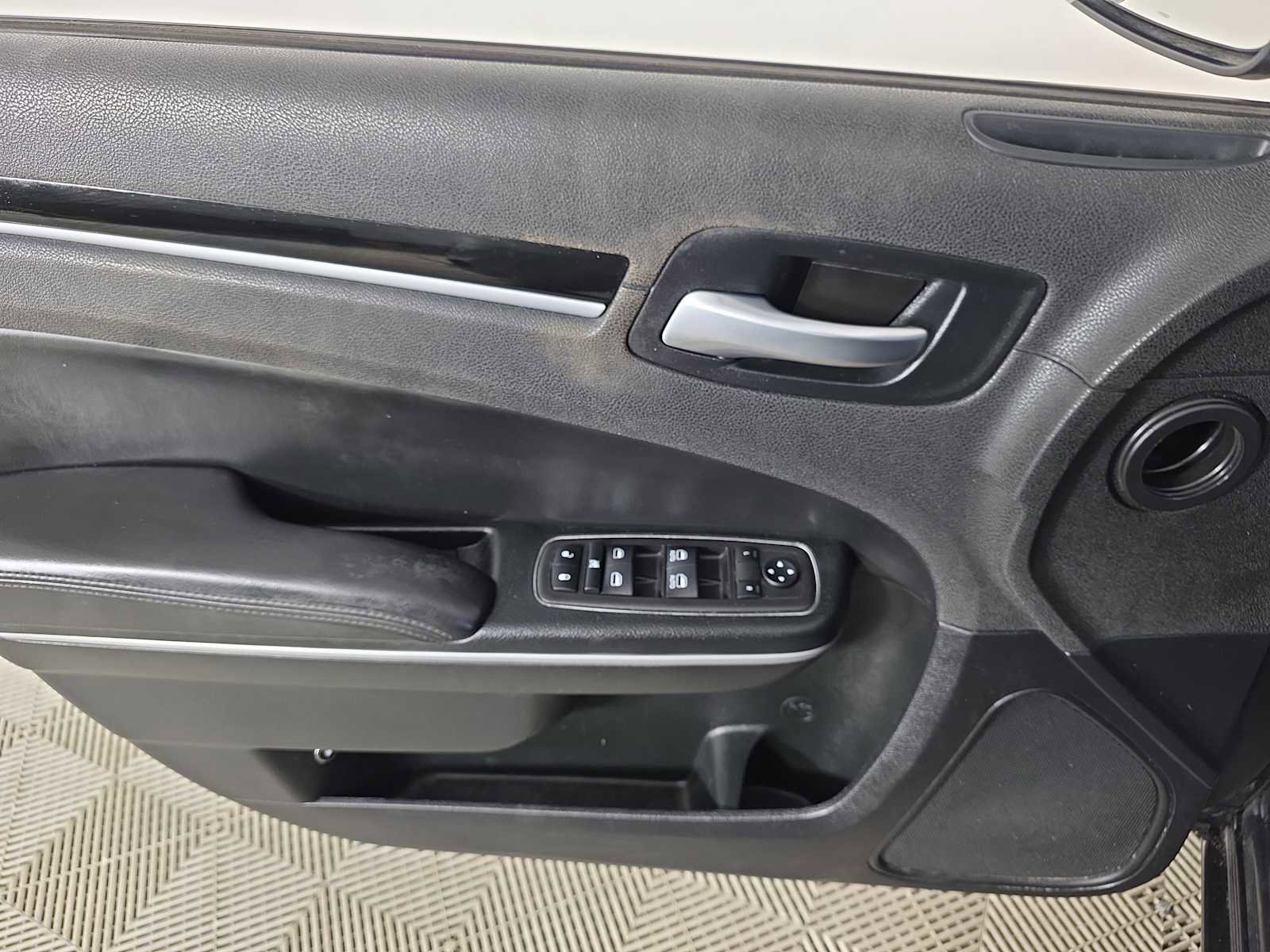 Used 2023 Chrysler 300 Touring image 23