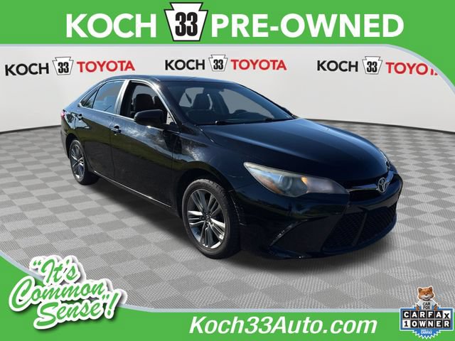 Used 2017 Toyota Camry SE FWD image 1