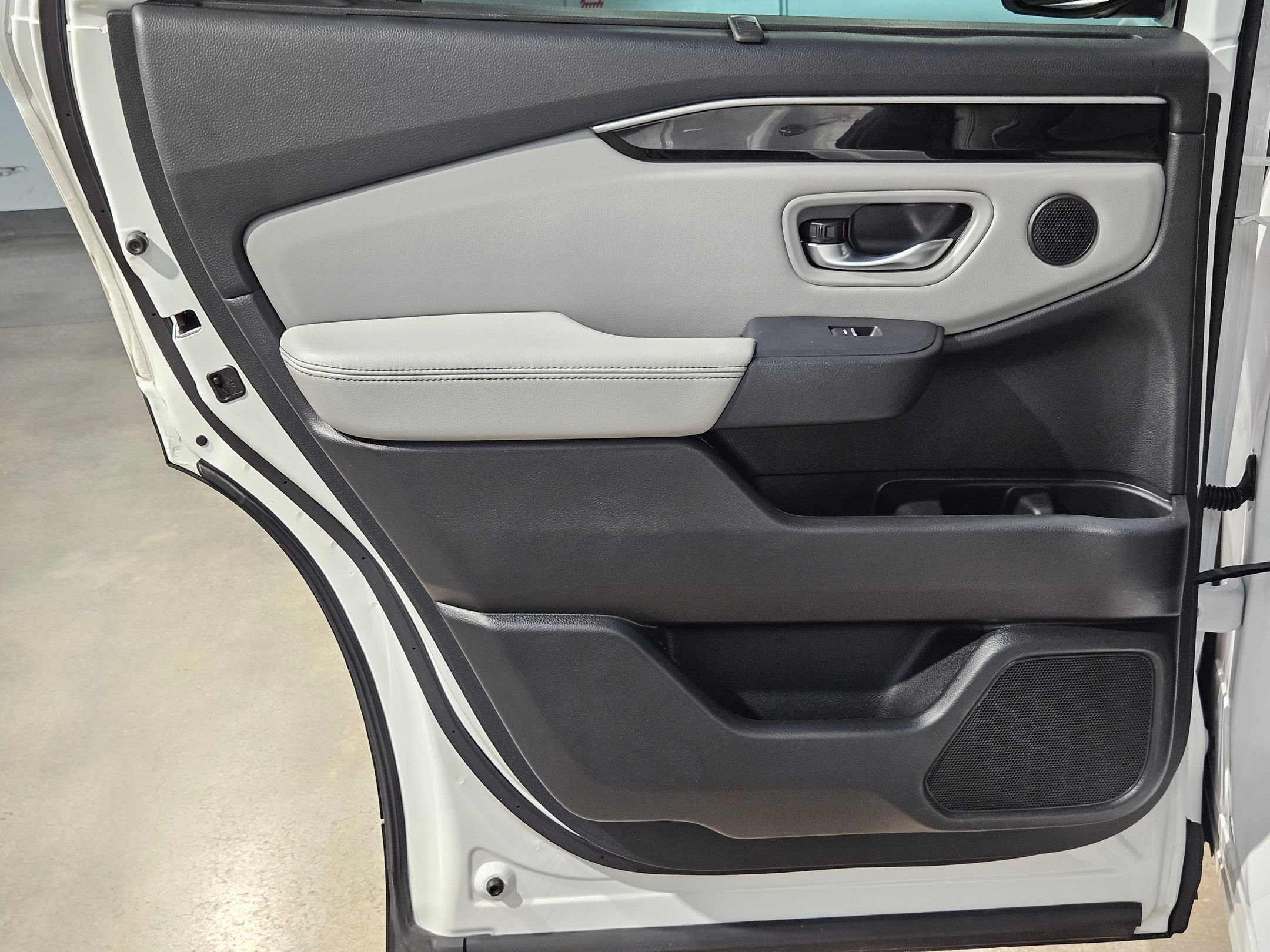 Used 2025 Honda Pilot Touring image 34