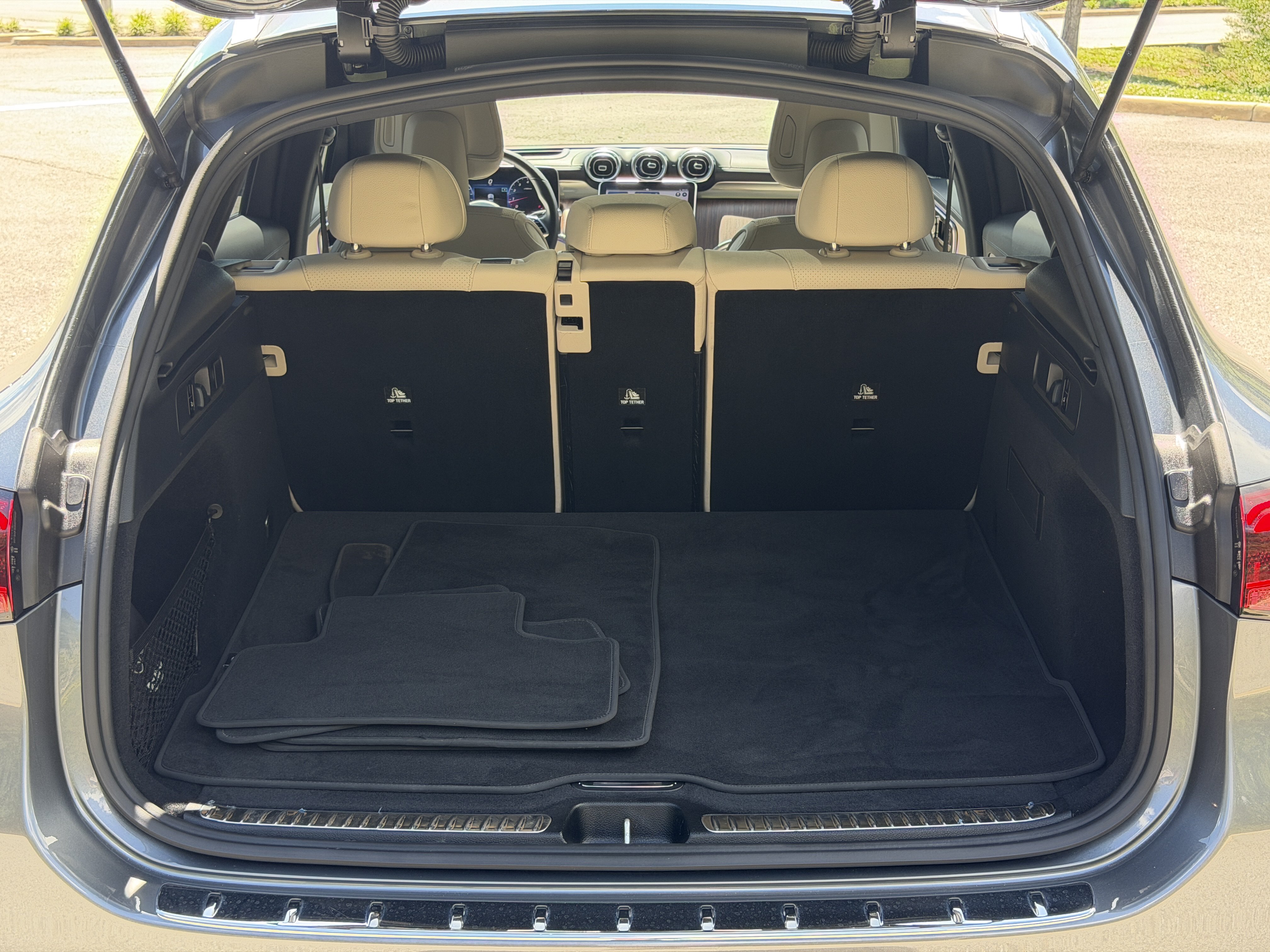 Used 2023 Mercedes-Benz GLC 300 4MATIC image 11
